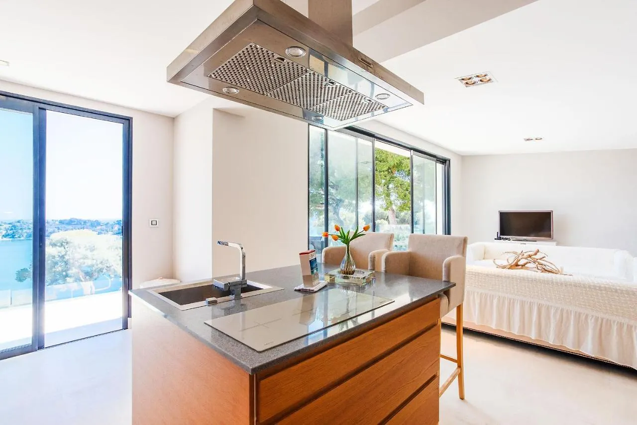 Villa Hesperides Vi4337 By Riviera Holiday Homes Nice